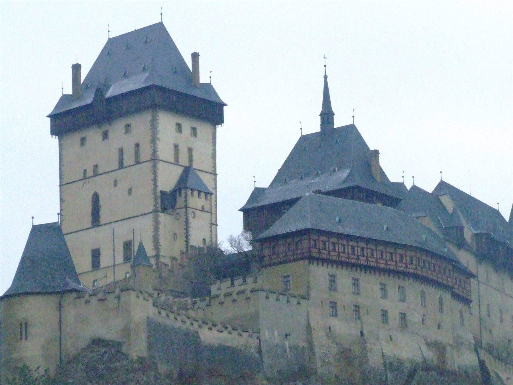 KARLSTEIJN - Castello