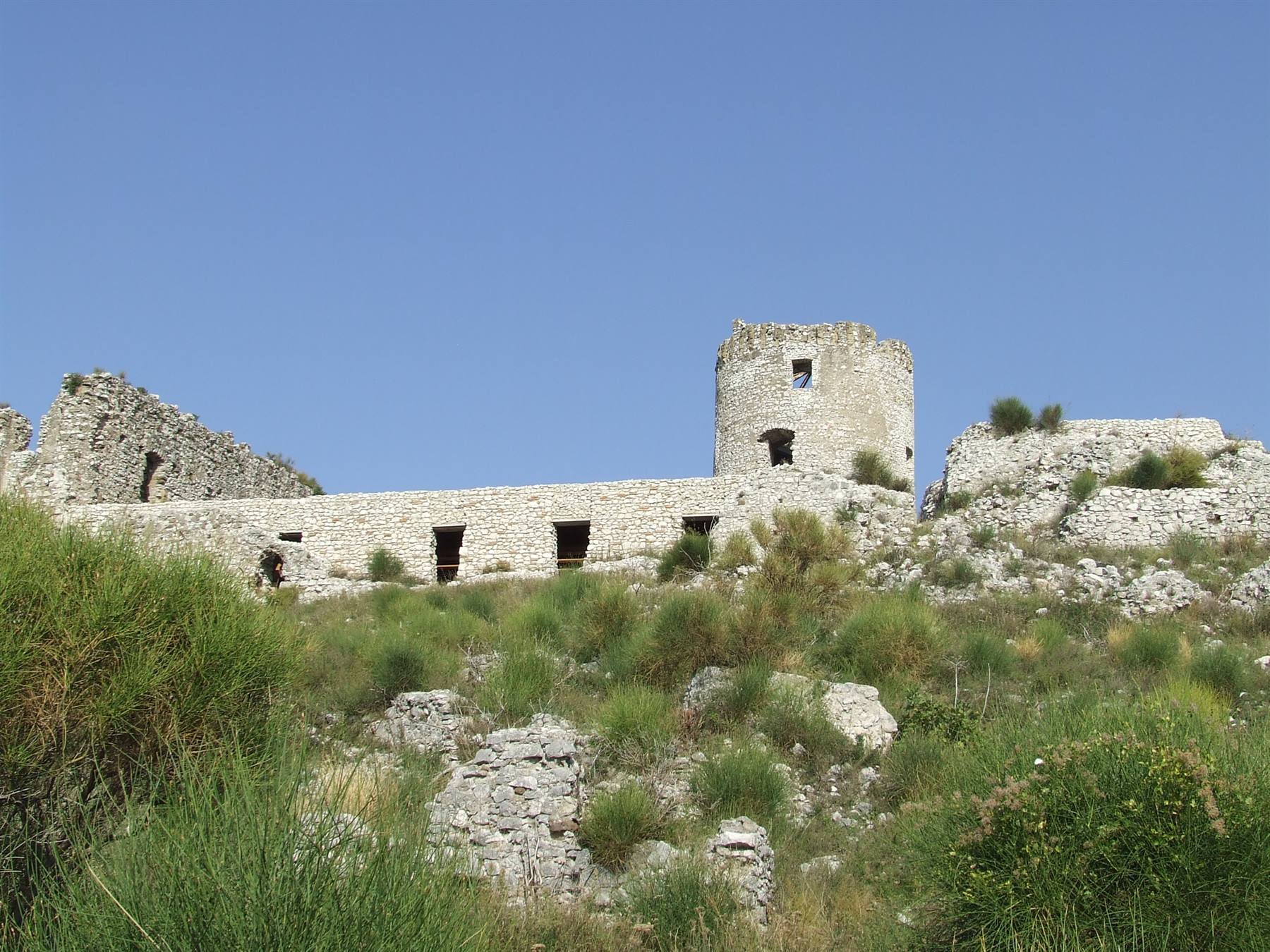 AVELLA - Castello Normanno