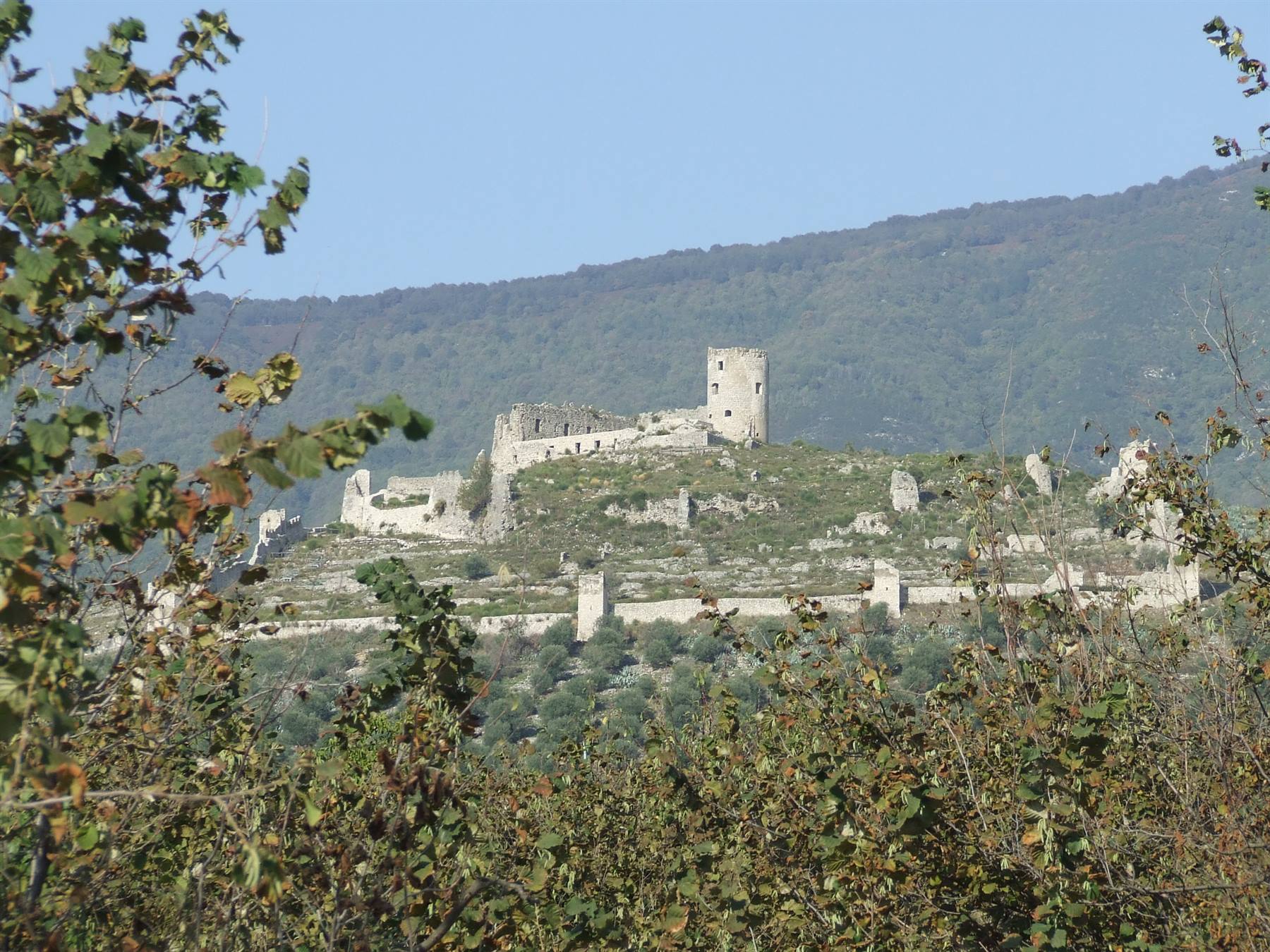 AVELLA - Castello Normanno