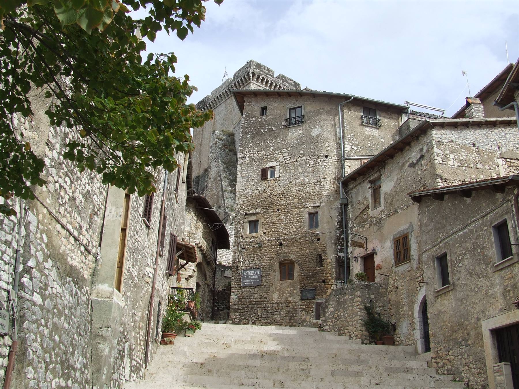 SERMONETA - Centro Storico