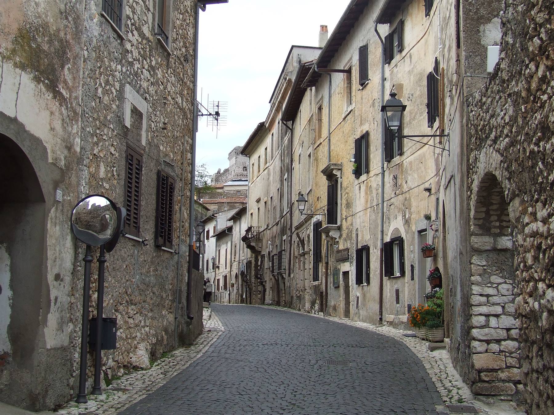 SERMONETA - Centro Storico