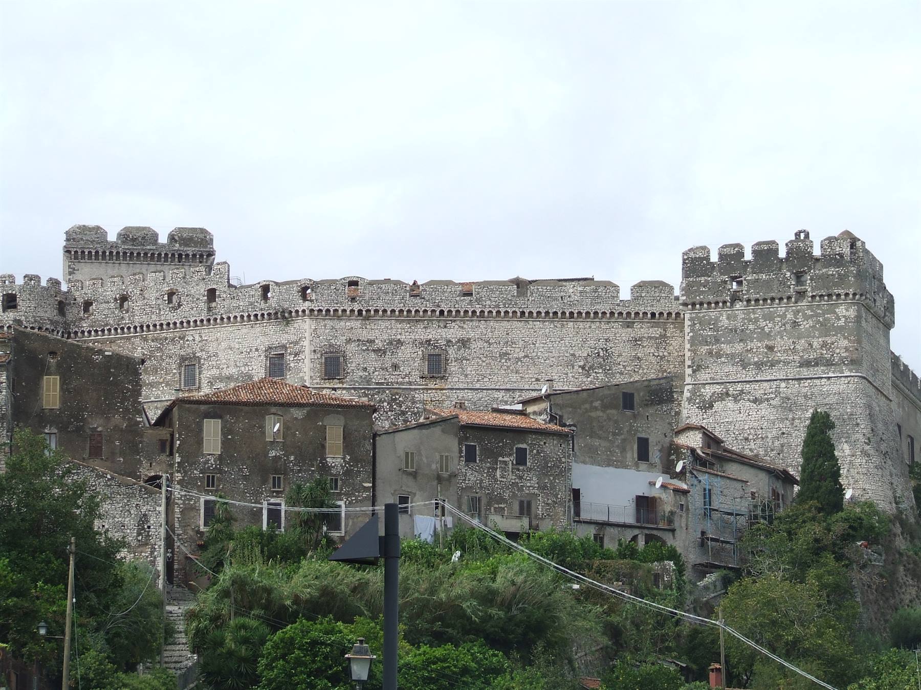 SERMONETA - Castello Caetani