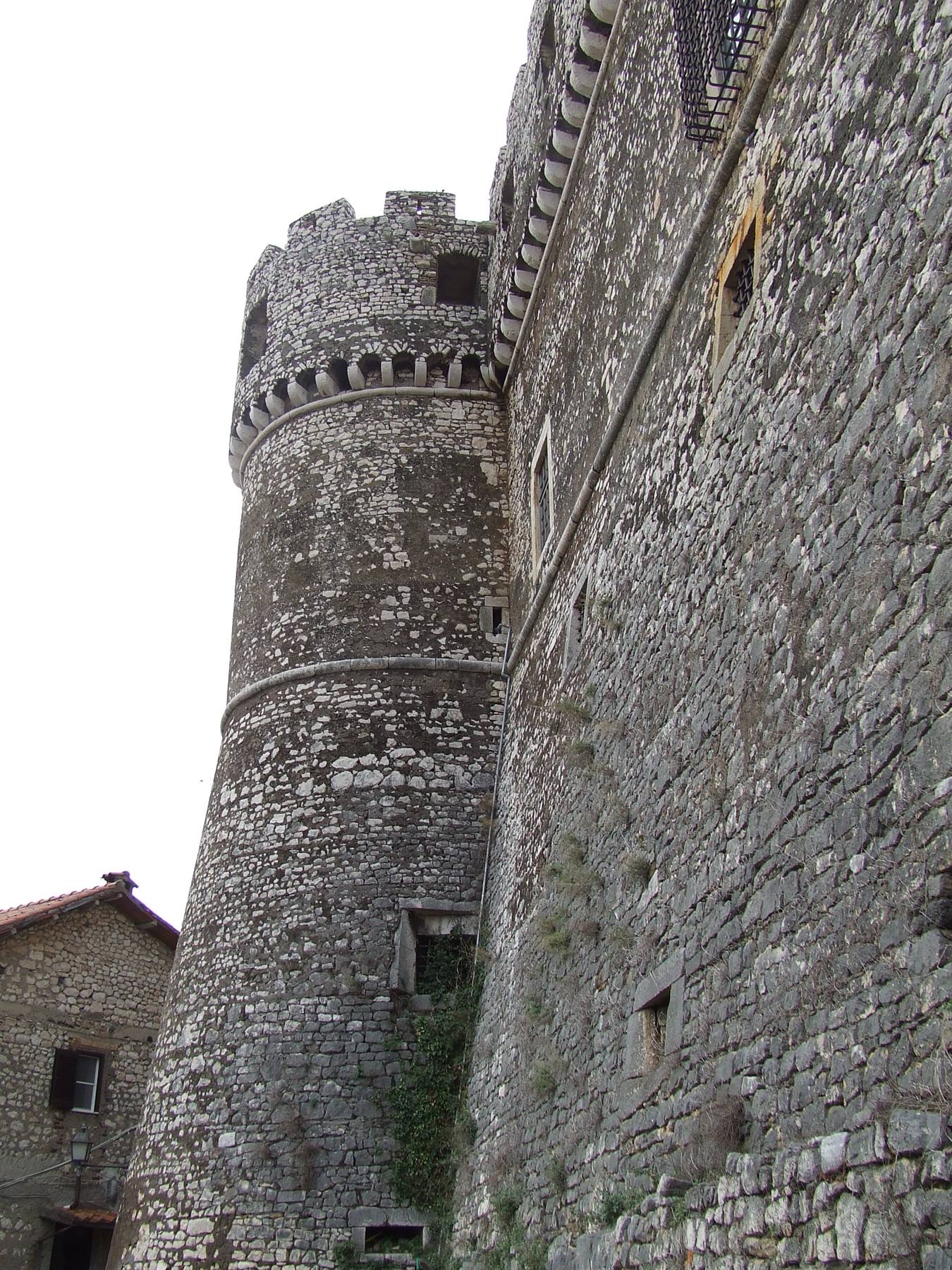 SERMONETA - Castello Caetani
