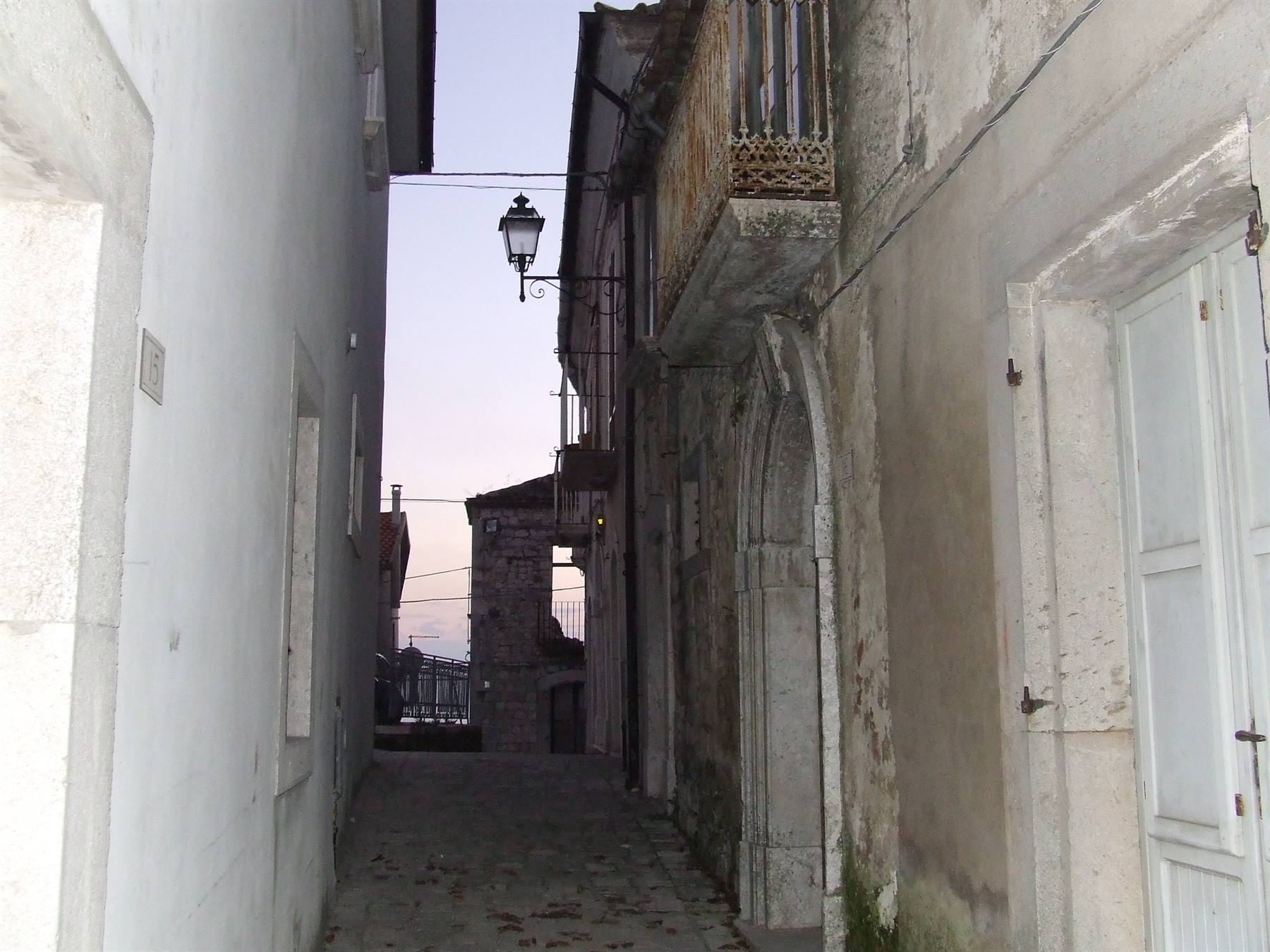 PONTELANDOLFO - Centro Storico