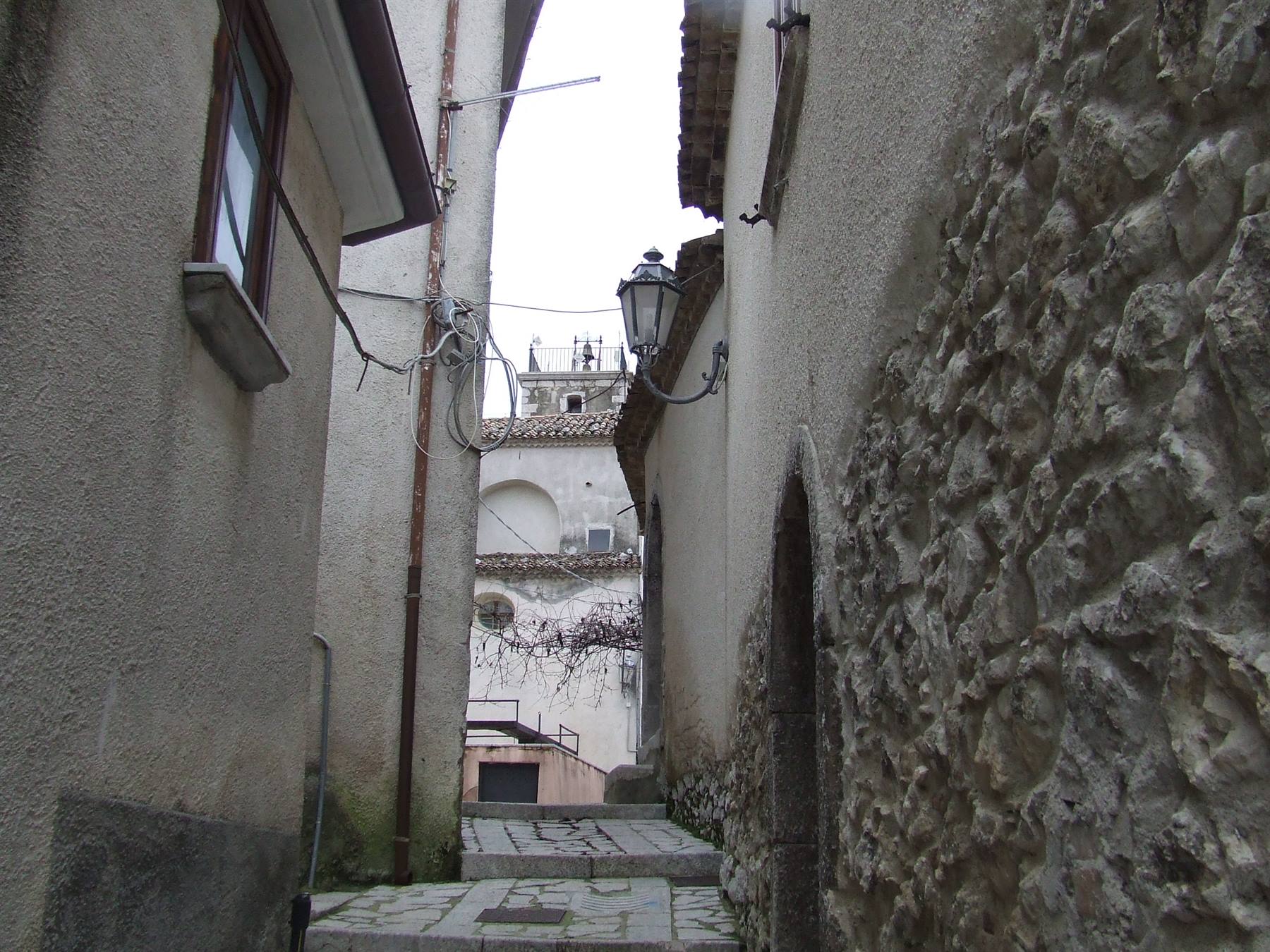 CASTELVETERE SUL CALORE - Centro Storico