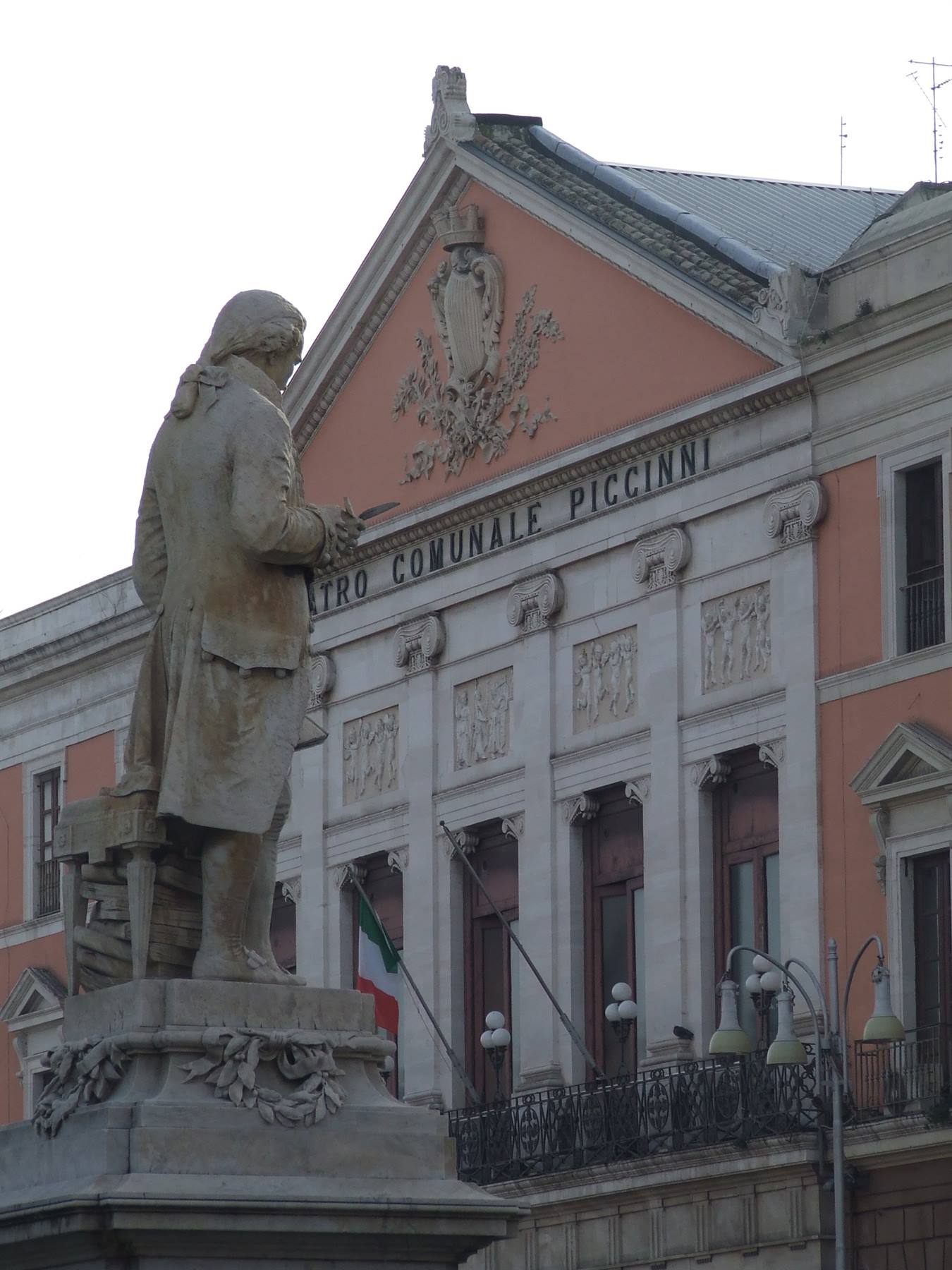 BARI - Teatro Piccinni