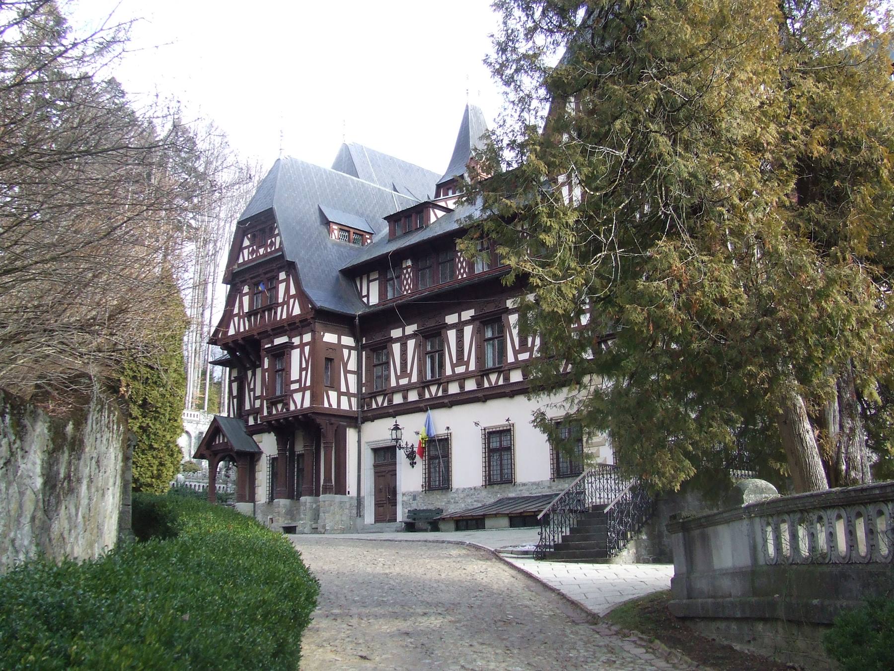 SINAIA - Castello di Pelisor