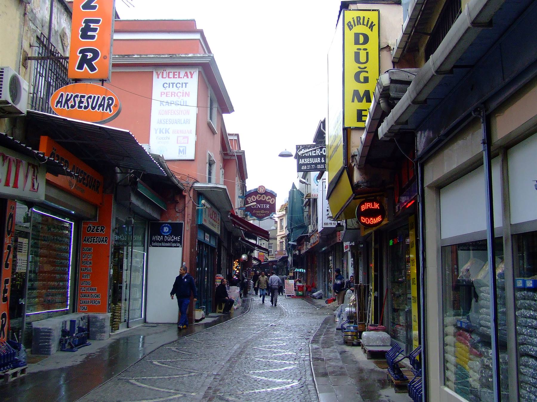 ISTANBUL - Una via del Centro