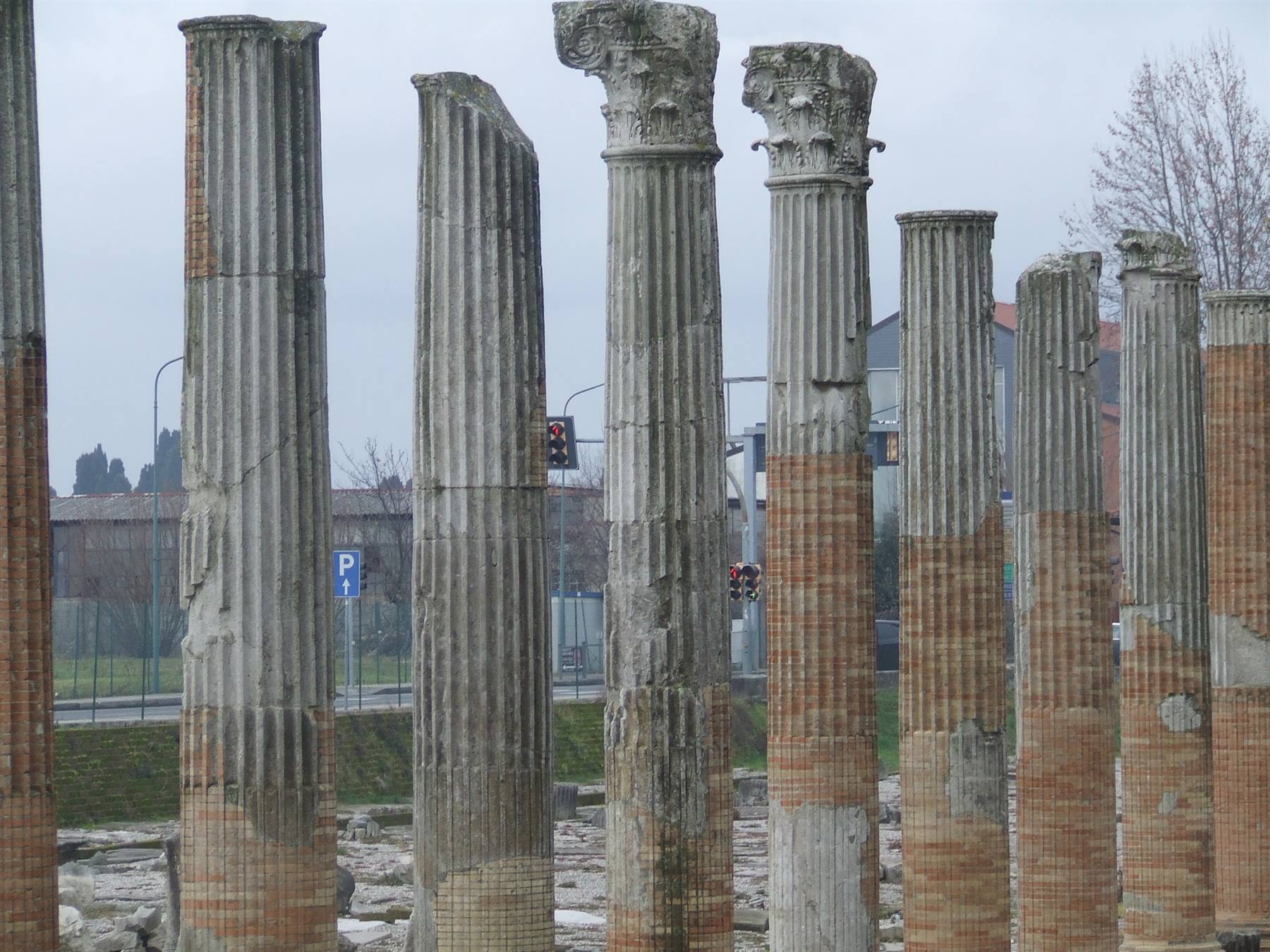 AQUILEIA - Foro Romano