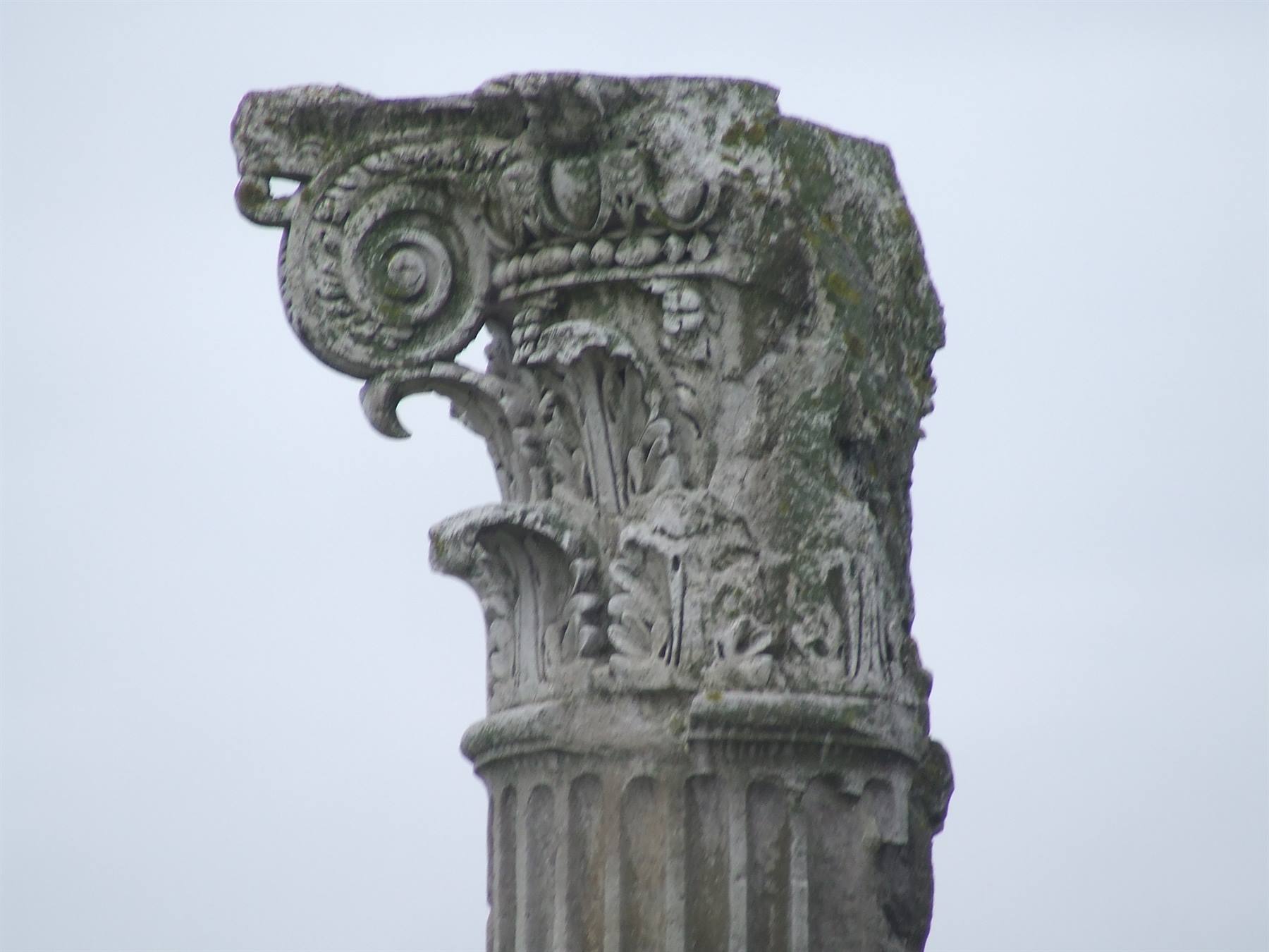 AQUILEIA - Capitello Corinzio nel Foro Romano