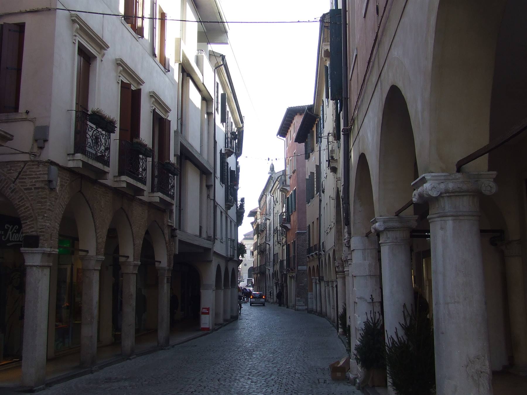 TREVISO - Una via del centro