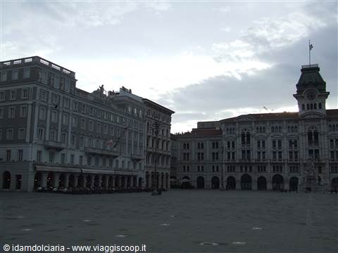 TRIESTE - Piazza dell'Unità d'Italia