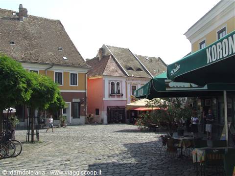 SZENTENDRE - Piazza della Cattedrale