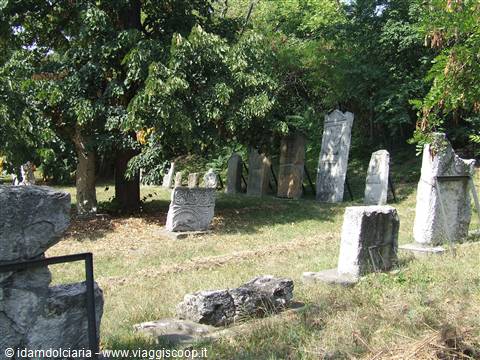 SZENTENDRE - Ulcisia Castra : stele romane