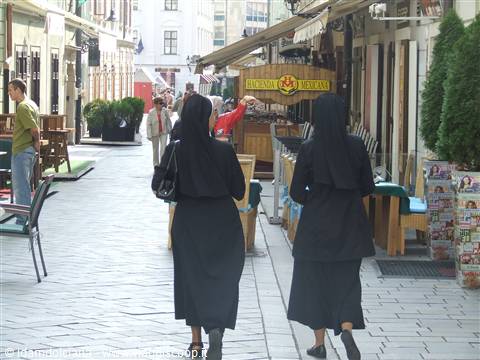 BRATISLAVA -Una via del centro
