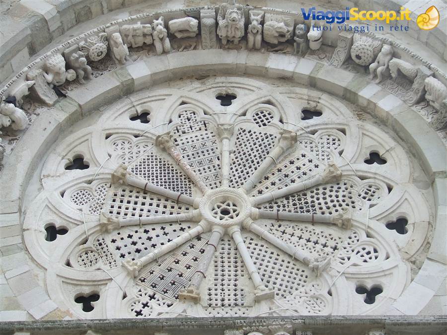 TROIA - Rosone della Cattedrale