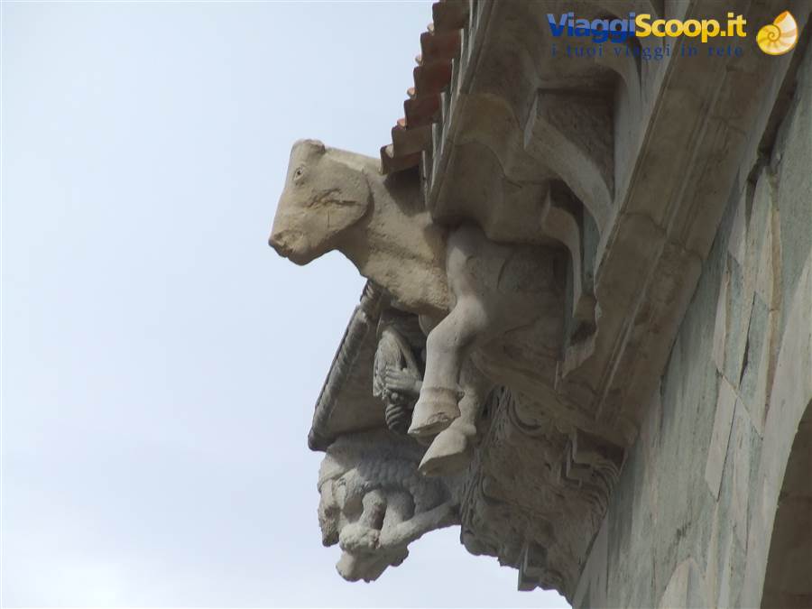 TROIA- Particolare della Cattedrale