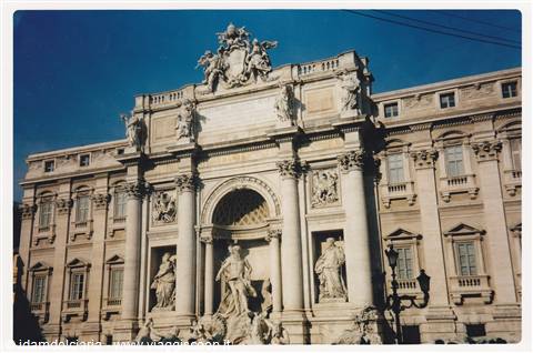 ROMA - Fontana di Trevi