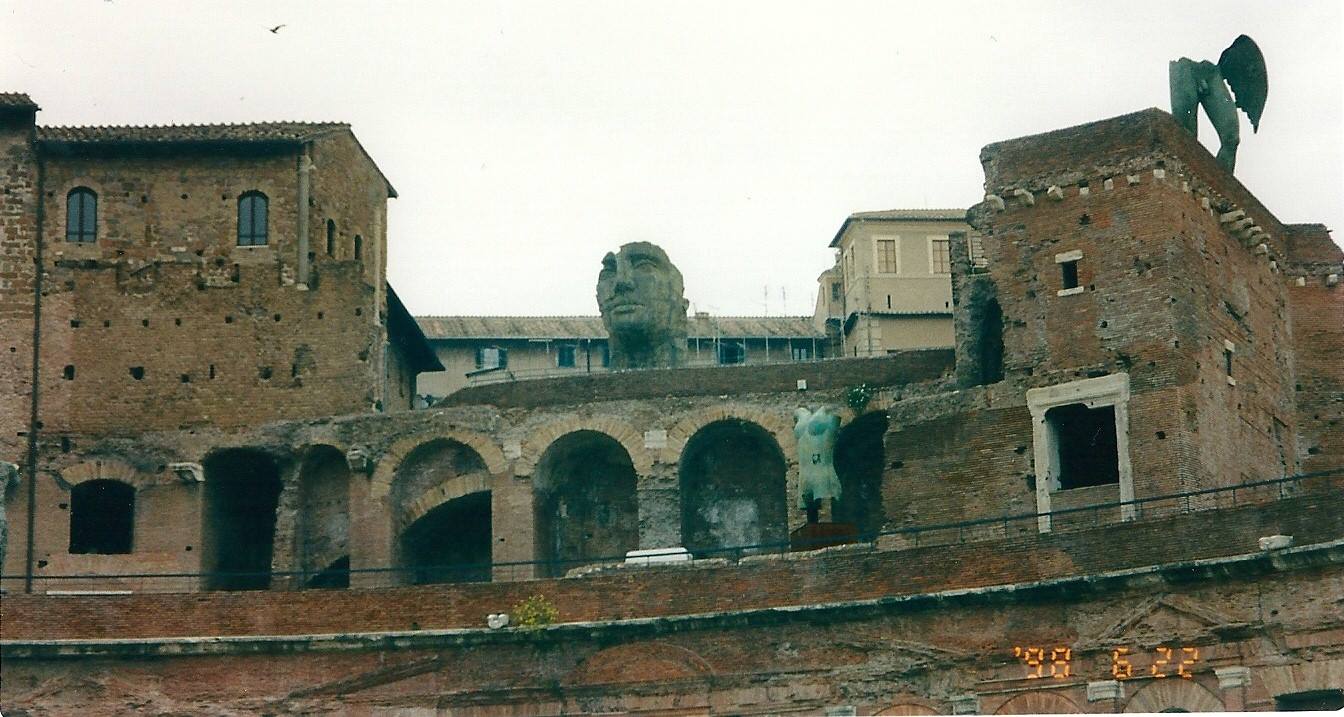 ROMA - Statue bronzee ai Mercati Traianei