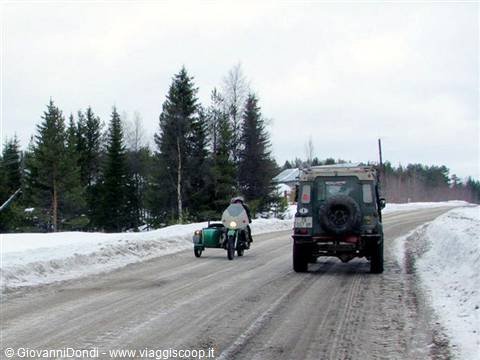 Incrociamo un bel sidecar Dnepr