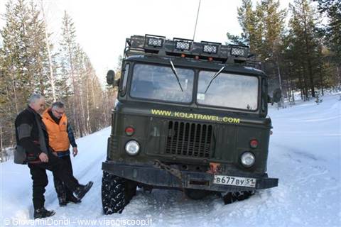 Il camion militare GAZ di Kola Travel
