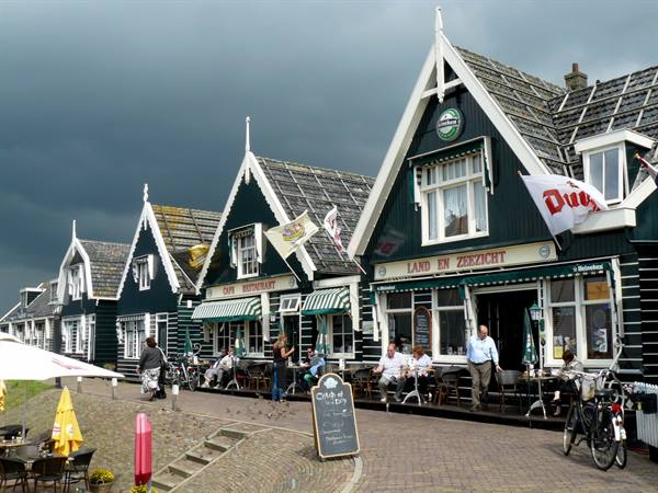 In bici tra Edam, Volendam e Marken