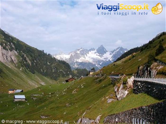 Salita al Sustenpass