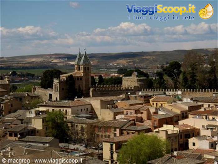 Toledo, Puerta de la Bisagra