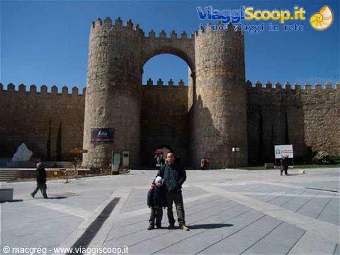 Avila, ingresso alle mura