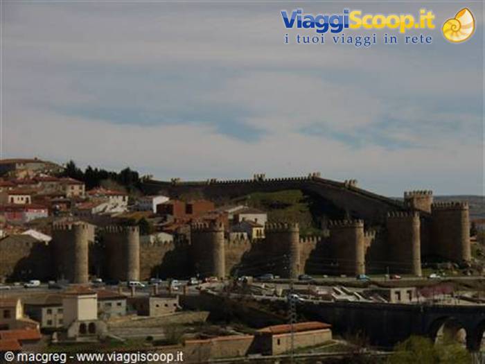 Avila da Los Cuatro Postes