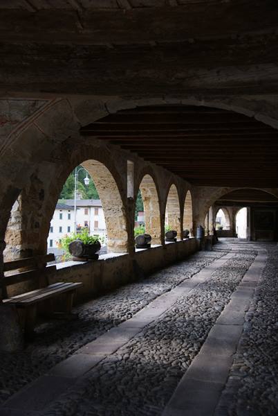 Averara i portici dell'antica dogana