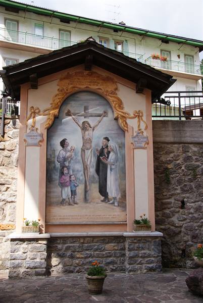 Averara la chiesa parrocchiale (esterno)
