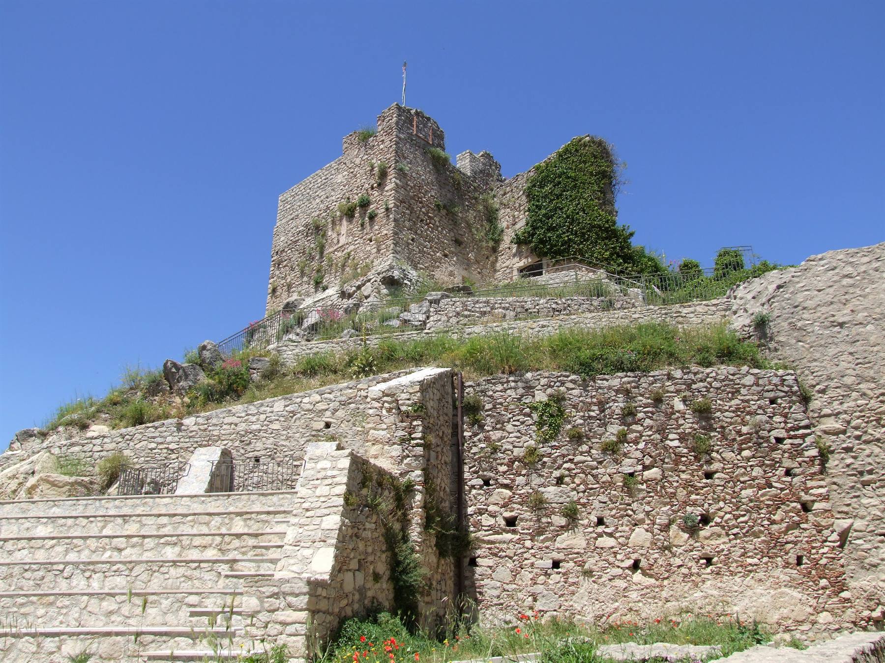 Scorcio del Castello di Montalbano Elicona