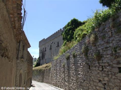 Una via del centro storico