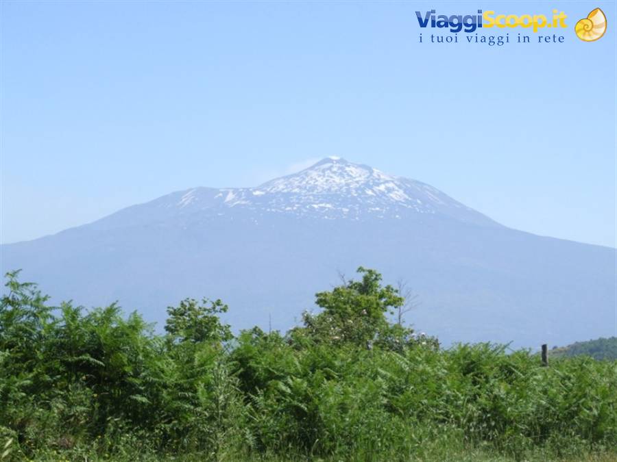 L'Etna visto da Montalbano (zona Bosco di Malabotta)
