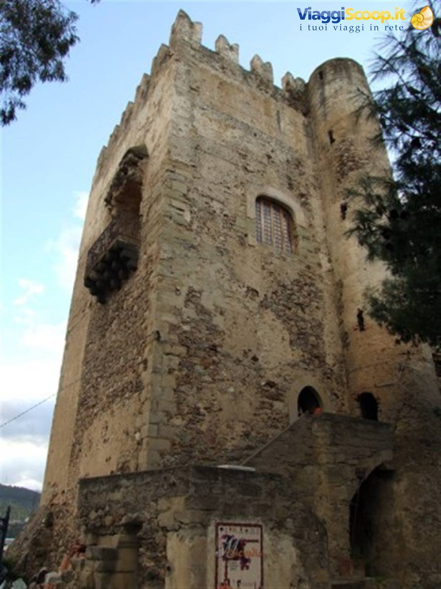 Brolo - La Torre del Castello