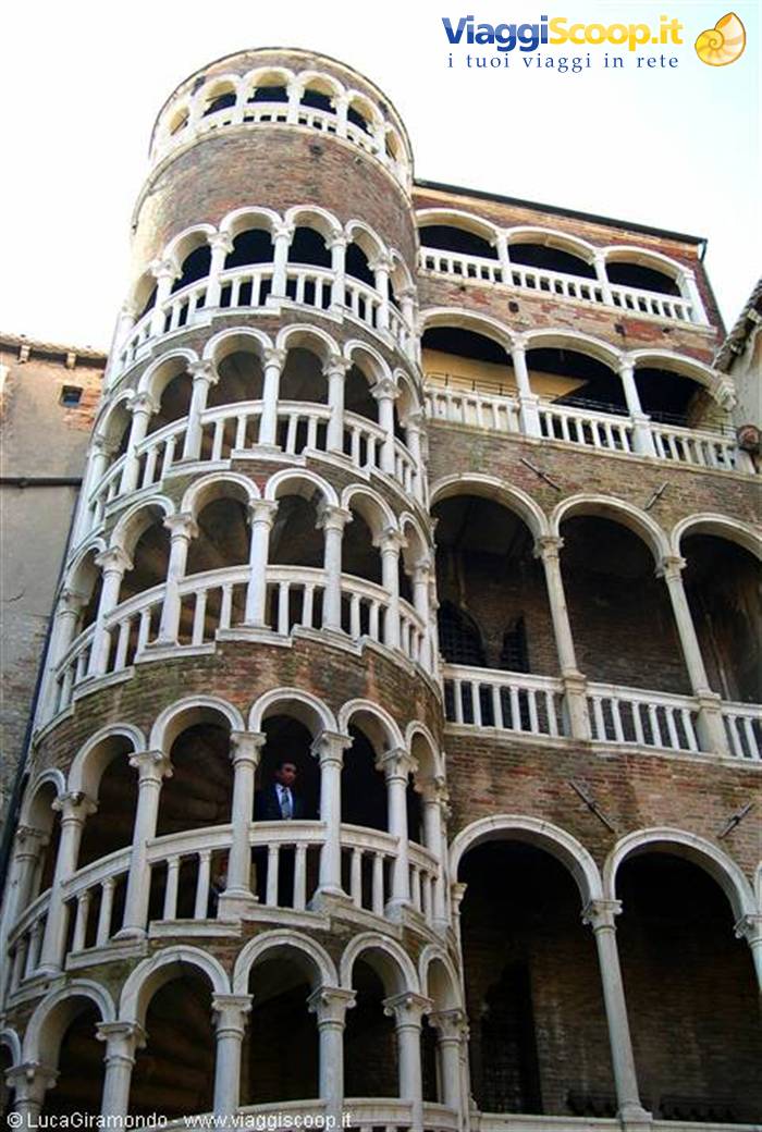 Palazzo Contarini del Bòvolo