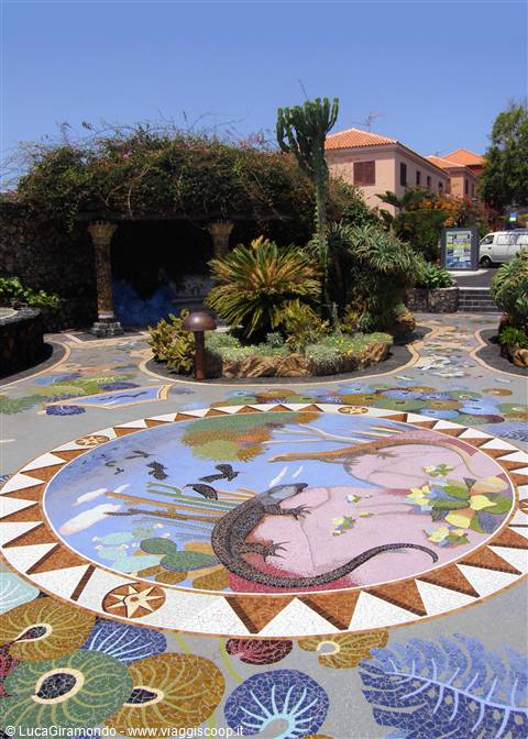 Las Manchas - Plaza La Glorieta
