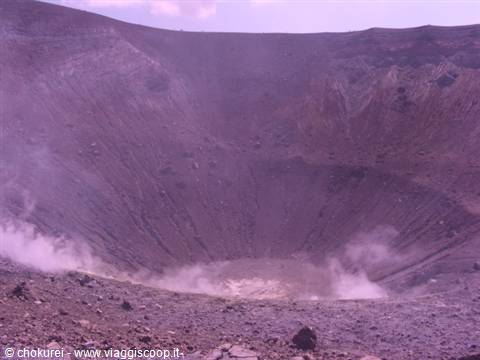 Vulcano - il cratere.