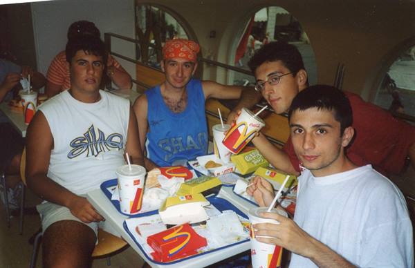 Corfu - spuntino al Mc!