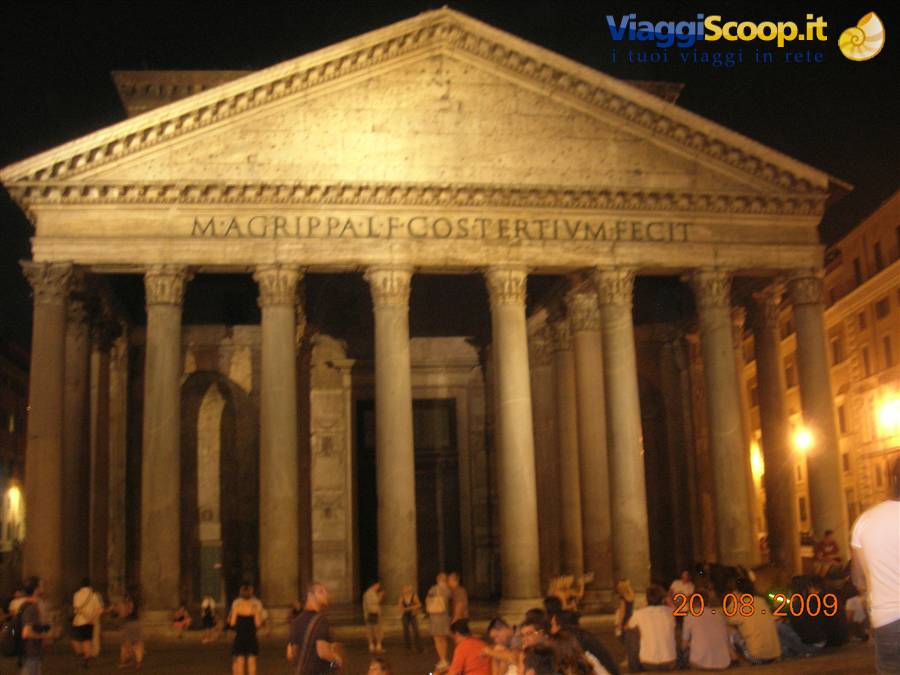 Roma - Pantheon in notturna