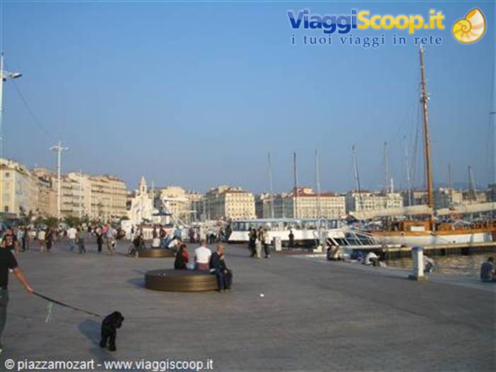 lungo il vieux port