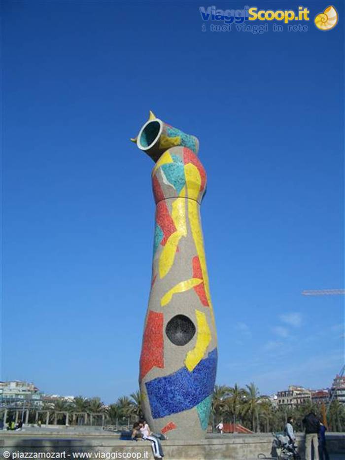 Monumento fallico di Dali'