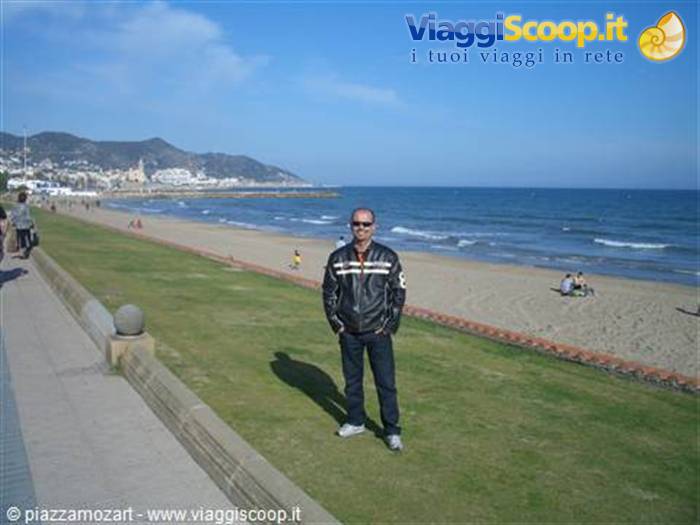 lungomre Sitges