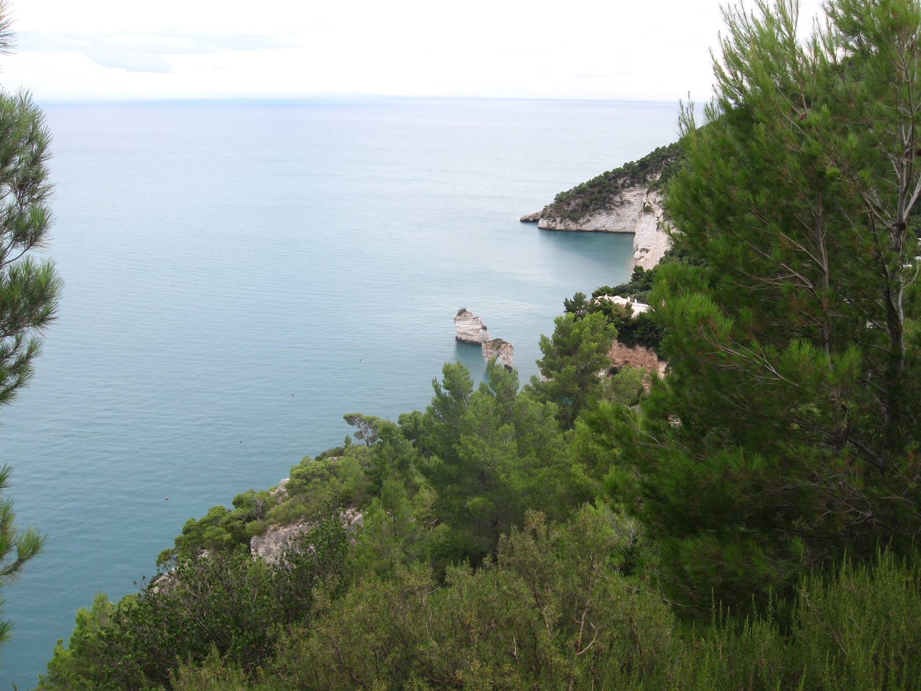 panorama faraglioni baia delle zagare