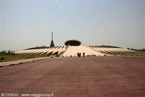 MONUMENTO AI CADUTI GUERRA IRAN - IRAQ