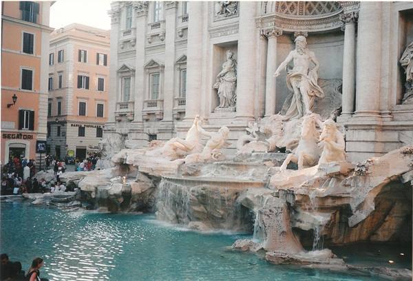 FONTANA DI TREVI