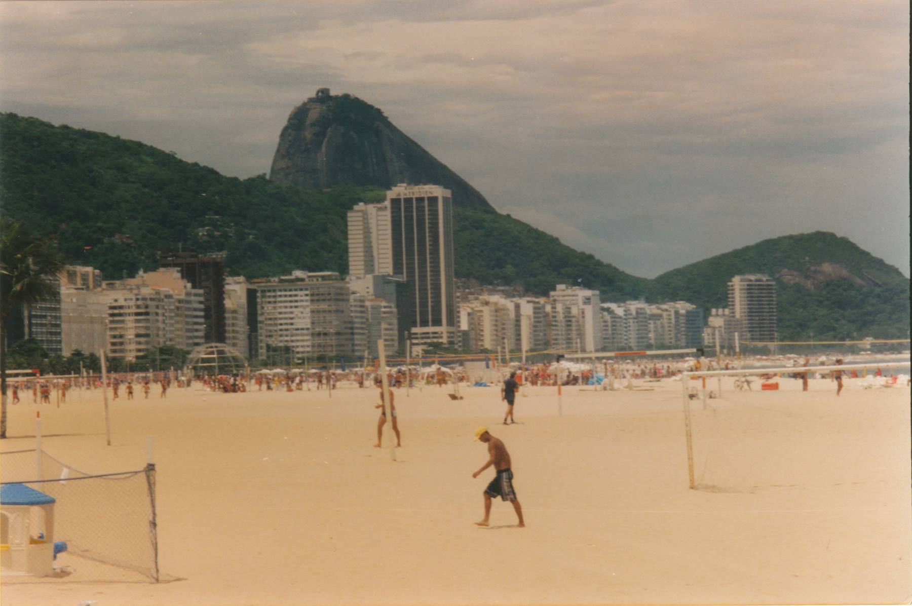 Copacabana, un immenso campo di calcio