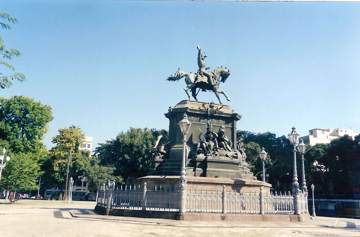 centro di Rio, Praça Tiradentes