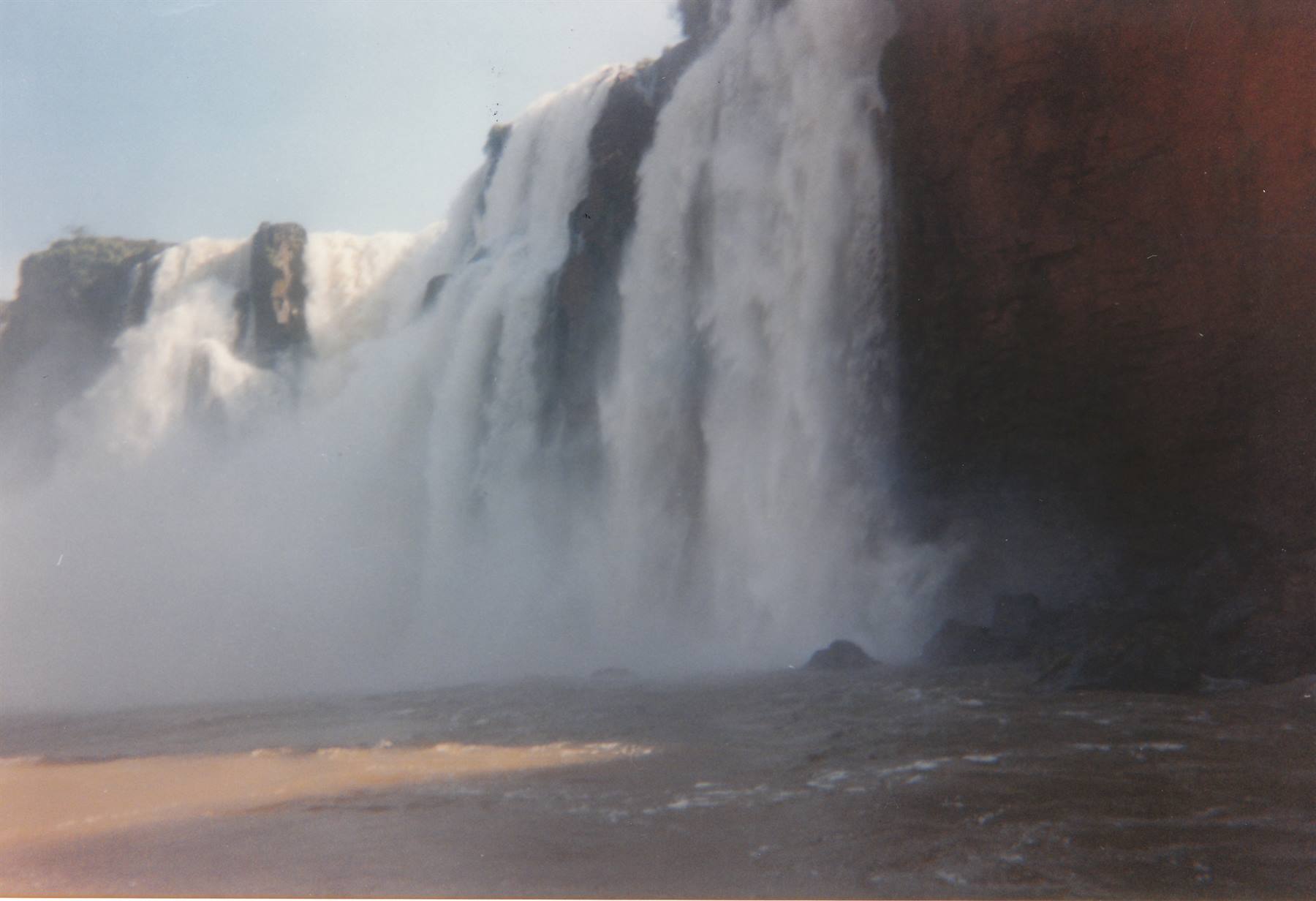 le cascate dal rio Iguaçù